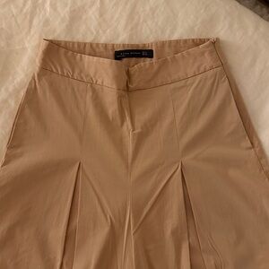 Zara Woman Beige cropped pant